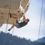 Sport - Fiescher Hostel